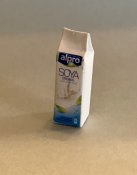 Soya milk- förpackning- handgjord i England