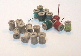 Tio tomma trådrullar - hantverk från Tyskland