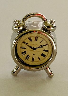 miniatyrer-dockskap-klocka